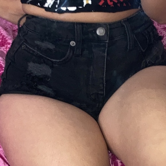 Booty shorts - Picture 3 of 4